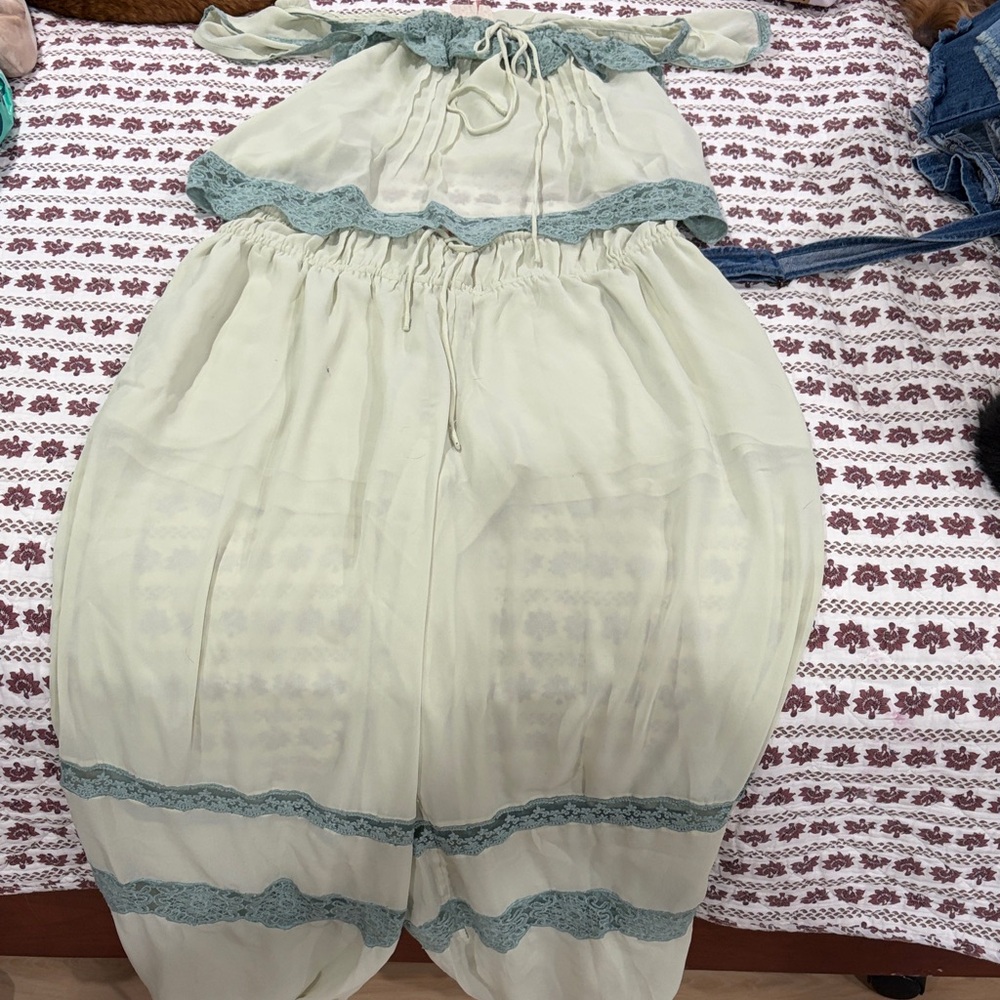 Free People set